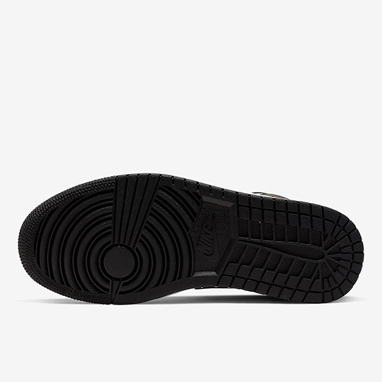 Air Jordan 1 Mid “Reverse Black Toe” 